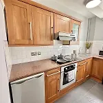 Hyde Park One Bedroom Apartment