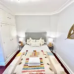 Hyde Park One Bedroom Apartment