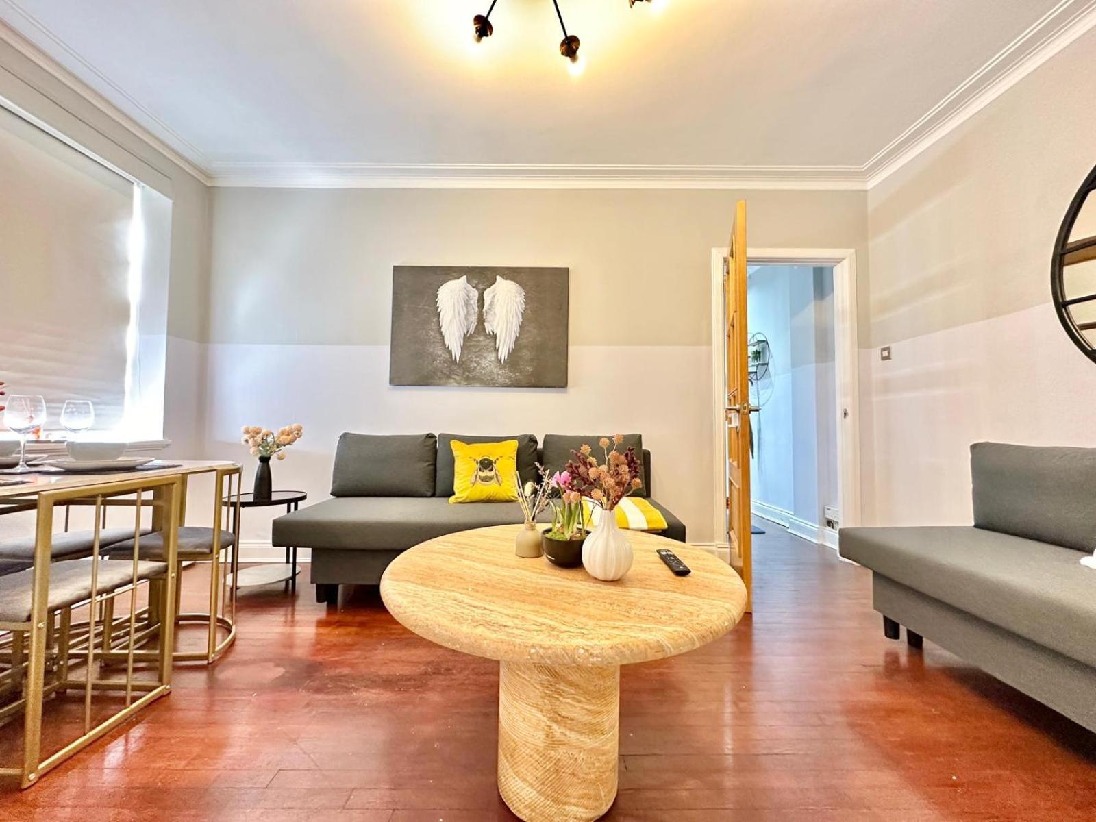 Hyde Park One Bedroom *